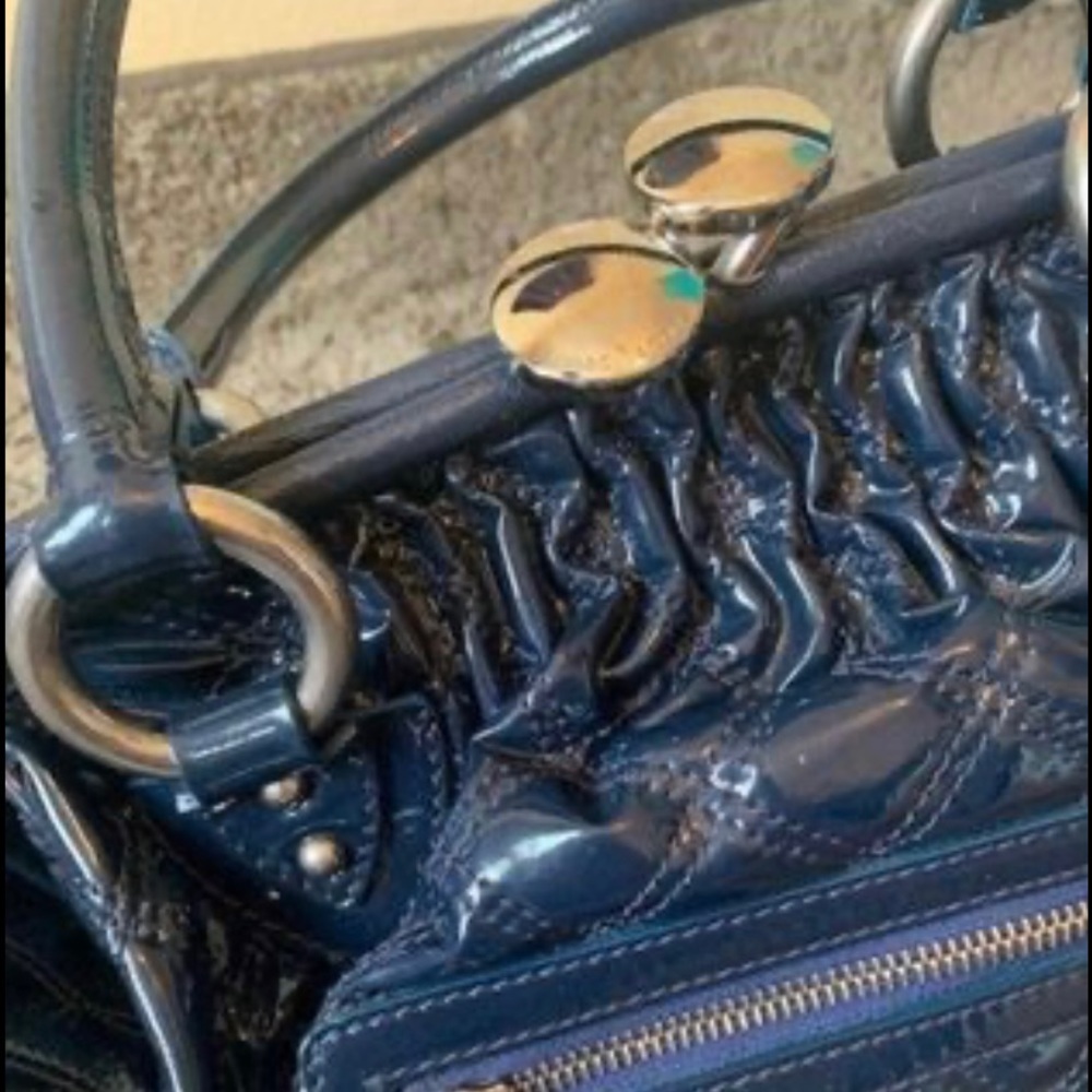 Marc Jacobs dark blue quilted patent leather Stan-top handle shoulder bag.